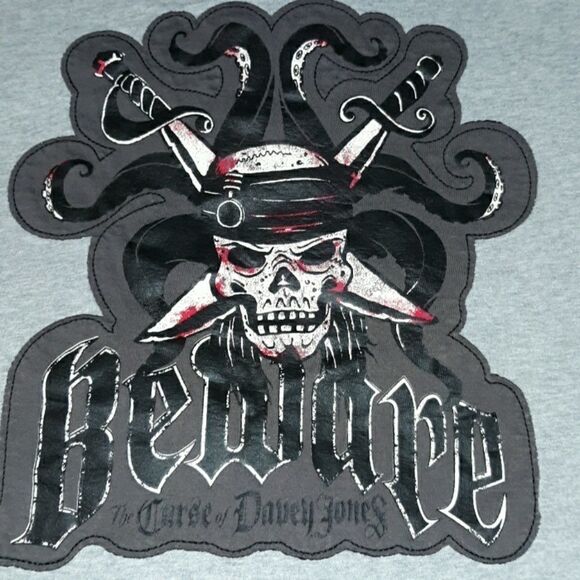 Disney Store Beware Curse of Davey Jones T-Shirt L - Picture 2 of 4